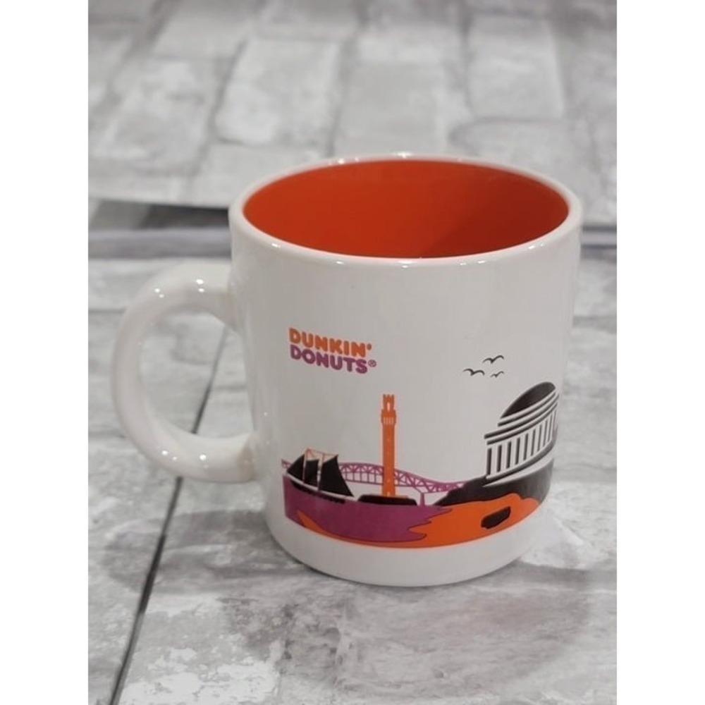 Dunkin Donuts Massachusetts Coffee Mug Cup Runs On Dunkin' Tea Hot Cocoa 2012